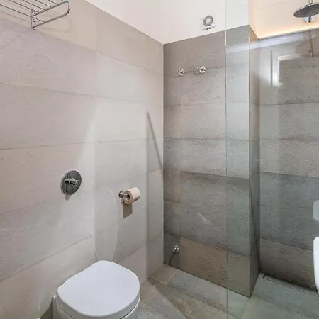 Apartment Bianco Nero Lignano Sabbiadoro