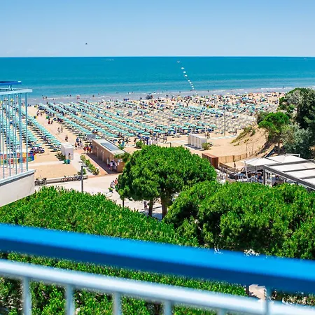 Apartment Bianco Nero Lignano Sabbiadoro